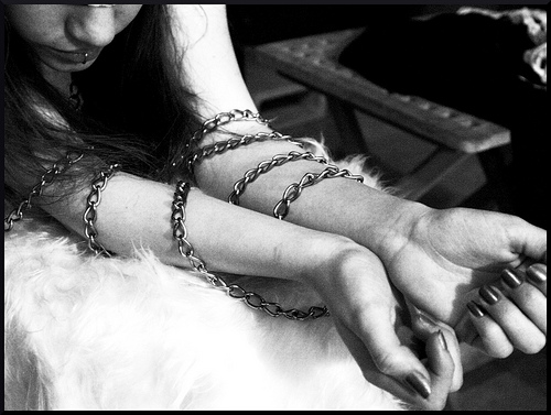 chains by arhadetruit